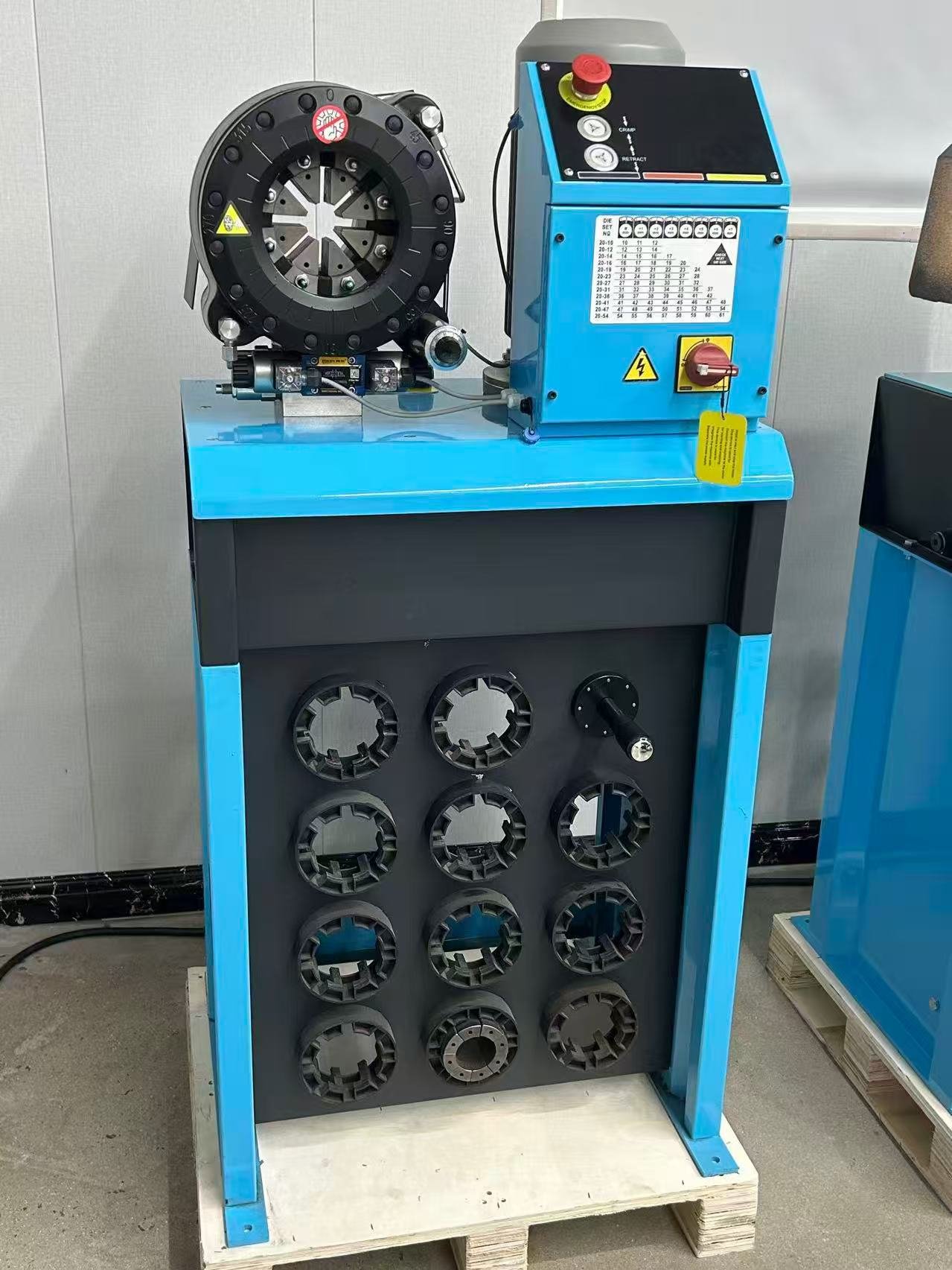 P20 hydraulic hose crimper