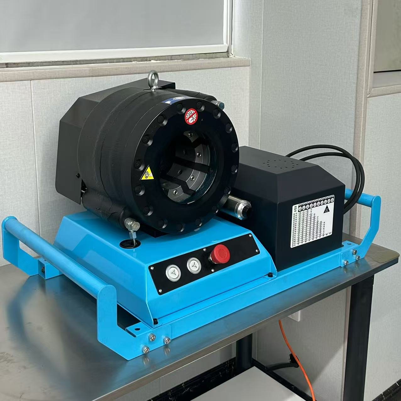 12V hydraulic hose crimper