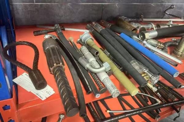 hydraulic hose and rebar coupler