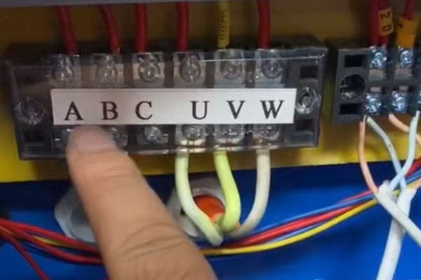 electrical connection